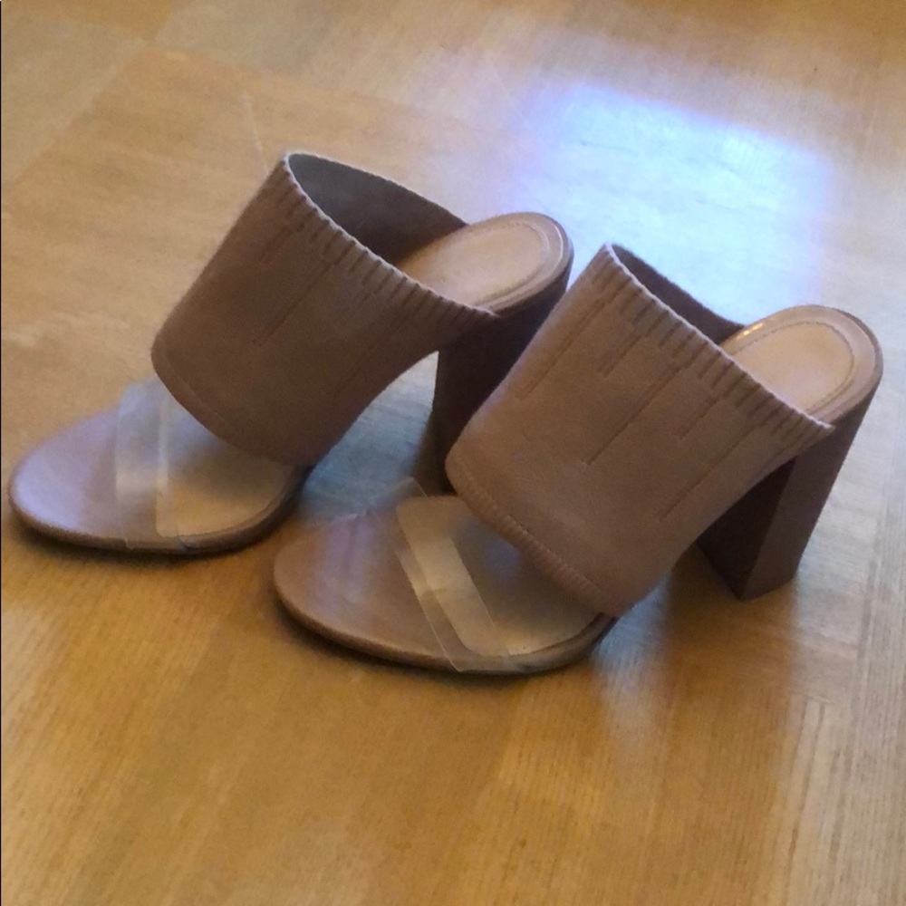 Woman shoes
